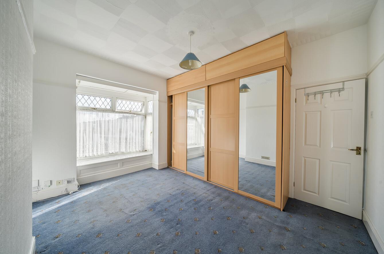 Queen Victoria Road, Llanelli, SA15 2TR